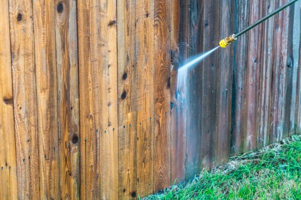 Fence Washing in Abilene